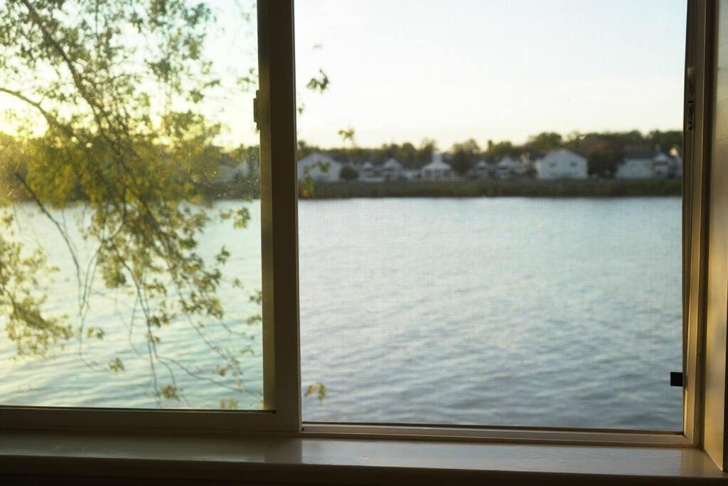 Queen Bed Beautiful Sunset W River View Fast Wifi Apartamento Troy Exterior foto